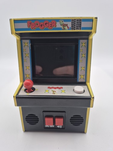 Frogger mini handheld arcade - frogger,
